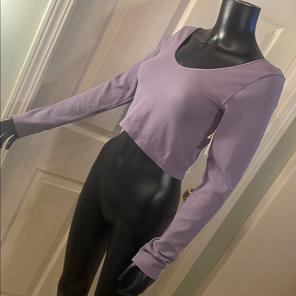 Aeropostale Lavender Long Sleeve Convertible Front, Back, Or Twist Crop Top NWTs - Picture 5 of 13
